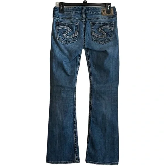 Silver Jeans Co. - Distressed Boot Cut Jeans - Size 27” - Picture 2 of 7